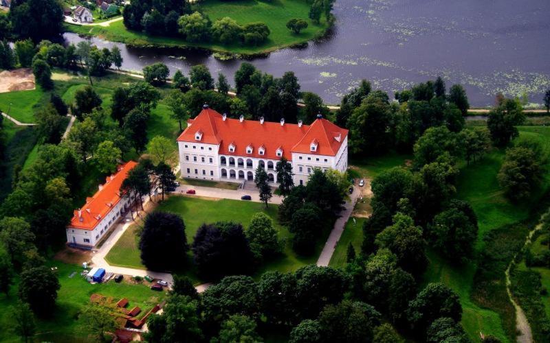 Nakvyne Apgyvendinimo Paslaugos Daivos Nakvynes Namai Hostel Biržai Exterior foto